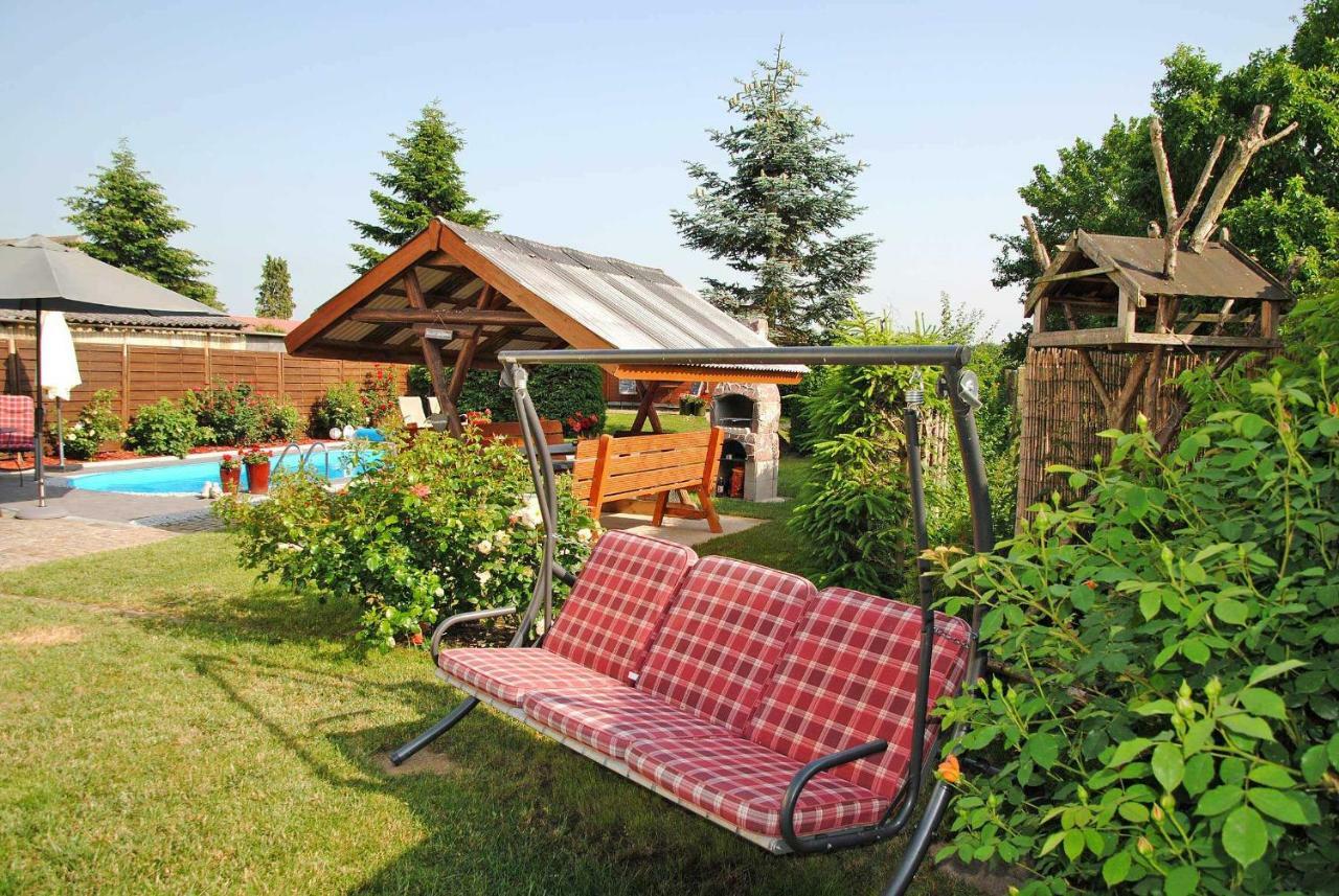 Ferienhauser Mit Pool Kummerow Schw 1010 Kültér fotó