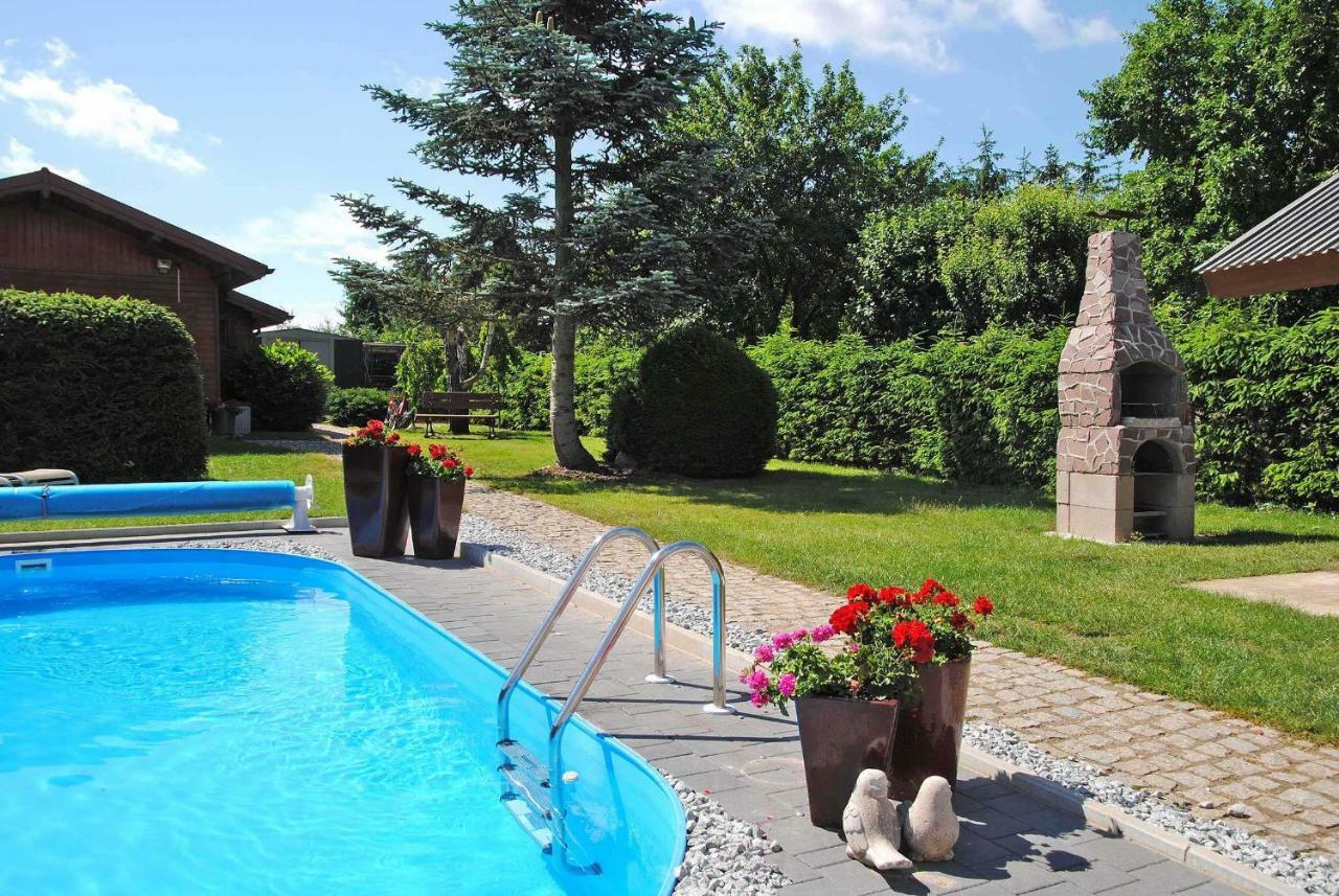 Ferienhauser Mit Pool Kummerow Schw 1010 Kültér fotó